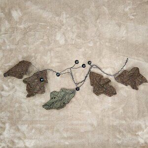Vintage Folk Art Leaves & Branch